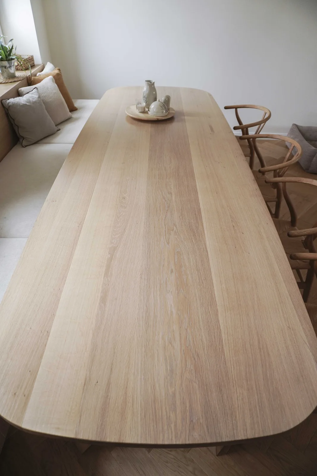 NOAH Esstisch Y-Gestell